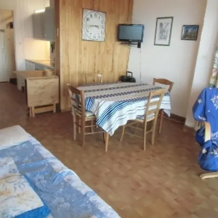 Apartment Chamrousse, 3 Pieces, 8 Personnes - Fr-1-340-73 Chamrousse